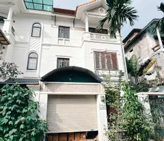 Cho thuê biệt thự Lương Thế Vinh, 130m2, 4 tầng, 25 triệu/tháng làm văn phòng