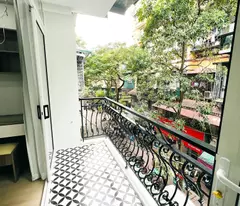 💥Tầng 3 tập thể 7,2ha Vĩnh Phúc, Ba Đình 70m 2PN ban công view đẹp