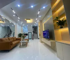 HIẾM! BÁN NHÀ HÀO NAM, KHU VIP PHÂN LÔ Ô TÔ TRÁNH - 6 TẦNG DT 40M2, MT 4.2M, GIÁ 10 TỶ