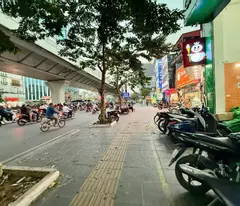 Bán nhà mặt phố đại la 5 tầng hai bà trưng