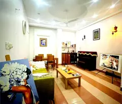 Bán nhà phân lô, Nguyễn Chí Thanh, Đống Đa, HN, DT 65m 5 tầng 4,5m mặt tiền, giá 16,8 tỷ.