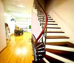 Bán nhà phân lô, Nguyễn Chí Thanh, Đống Đa, HN, DT 65m 5 tầng 4,5m mặt tiền, giá 16,8 tỷ.