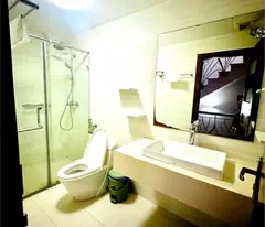 Bán nhà phân lô, Nguyễn Chí Thanh, Đống Đa, HN, DT 65m 5 tầng 4,5m mặt tiền, giá 16,8 tỷ.