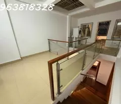 NHÀ ĐẸP BÊN MỸ - 2 THOÁNG - DÂN XÂY CHẤC CHẮN - ĐẸP Ở NGAY - Ô CHỜ THANG MÁY - 60m2 - Chỉ hơn 10 tỷ