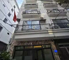 Hoàn hảo!!! căn nhà đẹp vị trí đắc địa Phạm Văn Đồng Cầu Giấy 50m2, KD, giá chỉ nhỉnh 7 tỉ