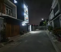 Bán nhà mới xây đướng số 8 linh xuân thủ đức LH:0909428959.