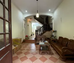 Nhà riêng cho thuê tại Đầm Trấu, Phường Bạch Đằng, Hai Bà Trưng, Hà Nội