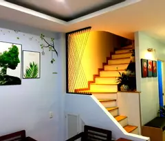 Bán nhà ở đẹp - hẻm Bạch Đằng Bình Thạnh, nở hậu tài lộc  -35m2 x 2 tầng- giá 4.25 tỷ