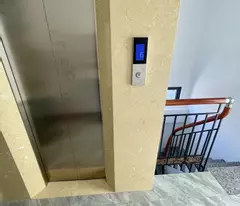 Bán nhà 6 tầng, 11PN, 42m², Bùi Xương Trạch, Khương Đình, 11.9 tỷ