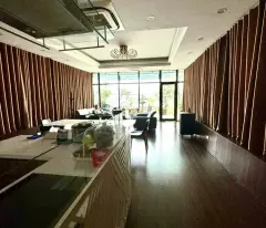 SIÊU HIẾM LUÔN - MẶT PHỐ GIÁ MẶT NGÕ - VIEW SÔNG HỒNG CỰC ĐỈNH - DIỆN TÍCH 180M - MẶT TIỀN 6,5M -