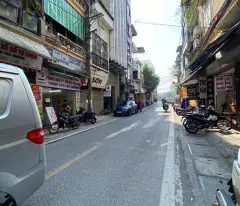 Mời  Thuê nhà Ô Tô Đỗ Cửa Gần Nhà Hát Lớn