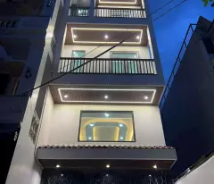 Nhà 5 tầng (4x20) Mặt Tiền Huỳnh Thị Hai, Tân Chánh Hiệp. Q.12 giá rẻ nhĩnh 9₫