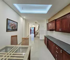 BAN NHA LAC LONG QUAN 2 BƯƠC RA HO TAY LONG GIO KHU VUC DAN TRI CAO TIEN ICH BAT NGAN
