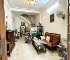 Chủ đi Nước Ngoài Bán Gấp nhà tk10 Thụy Khuê 44m2 7,5 tỷ