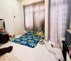 Bán nhà gần HXH,3 phòng ngủ, 4x10m, sát khu HimLam quận 7.