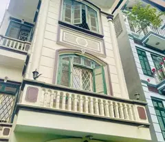 LÔ GÓC CẦU GIẤY - 110M2 x 3T - MT 5.5M - 19.5 TỶ - NGÕ RỘNG - GẦN MẶT PHỐ - THOÁNG - ĐẸP