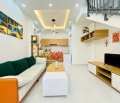 Bán nhà Lê Hồng Phong Quận 10,Hẻm Ô Tô 4x11 3 tầng chỉ 5.4 tỷ.