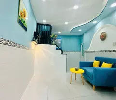 Siêu Phẩm hẻm 74 Lê Ngã, 2 tầng nhà siêu đẹp ở ngay, GIÁ SỐC 2,3 tỷ. Phường Phú Trung, Quận Tân Phú