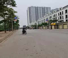 Bán 50m2 mặt phố kinh doanh sầm uất NHẤT tại Trâu Quỳ, Gia Lâm. Lh 0989894845