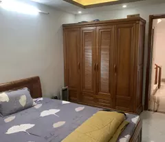 Cho Thuê Cả căn ngõ rộng thông thoáng vừa ở vừa kinh doanh DT 56m 3 Tầng Giá 15 triệu / tháng