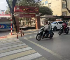 BÁN NHÀ PHỐ 5 TẦNG KĐT VĂN QUÁN,KINH DOANH SẦM UẤT 77m2 GIÁ 19tỷ