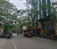 BÁN LIỀN KỀ KĐT VĂN QUÁN ,NHÀ MẶT PHỐ ,ĐANG KINH DOANH ,DÒNG TIỀN ỔN ĐỊNH,TIỀM NĂNG TĂNG GIÁ CAO