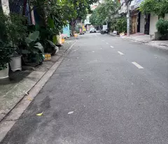 BÁN NHÀ MẶT TIỀN NGÔ QUYỀN QUẬN 10, 61M2, GIÁ 10 TỶ