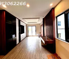 TUYỆT PHẨM -NGUYỄN VĂN CỪ -LB 48m*6T- LÔ GÓC - GARA Ô TÔ- THANG MÁY