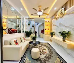 Bán nhà 25m2, 3PN, 4WC, Nguyễn Văn Linh, Sài Đồng, Long Biên - 3.5 tỷ