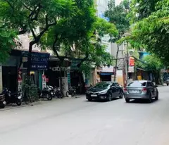 Chủ vào nam bán Gấp nhà tk11 Thụy Khuê 33m2 5,75 tỷ