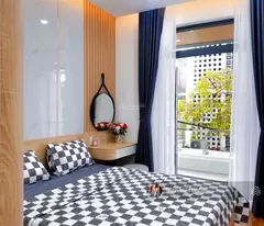 Nhà 3 tầng, mới đẹp 80m2, hẻm xe hơi, gần đường Lê Văn Thịnh, Quận 2, giá nhỉnh 5 tỷ