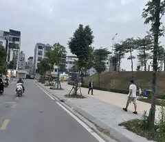 PHÂN LÔ TĐC - NGỌC THỤY - 45M NHÀ ĐẸP Ở NGAY VỈA HÈ MT KHỦNG, KD  7,2M - NHỈNH 11 TỶ