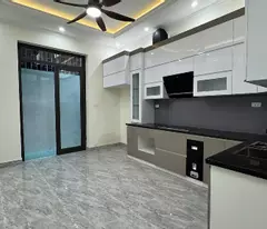 BÁN NHÀ HIẾM NGUYỄN VĂN CỪ, BỒ ĐỀ, LONG BIÊN. THANG MÁY, LEXUS ĐỖ CỬA, 60M2*6T , 10.8 TỶ