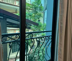Bán nhà tại ngõ 135 Đội Cấn, Ba Đình, Hà Nội. Giá 9,8 tỷ, SĐCC, Diện tích: 54m2. Liên hệ: 033 801