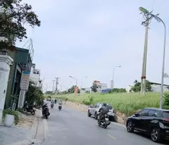SIÊU ĐỈNH - NHÀ NGỌC THUỴ - LONG BIÊN - 45M x 4 TẦNG - GIÁ NHỈNH 8 TỶ
NHÀ ĐẸP LONG LANH - XÂY