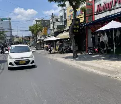 Bán nhà mặt tiền 6x40m giá 19,5 tỷ Đường Nguyễn Văn Quá
