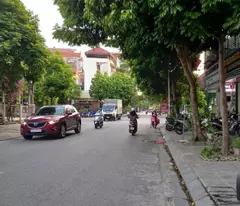 BÁN NHÀ MẶT PHỐ THANH AM-LONG BIÊN 9.95 TỶ 40m, 4 TẦNG DÂN XÂY, Ô TÔ TRÁNH, KINH DOANH ĐỈNH.