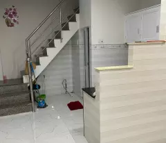 Nhà nhỏ.Thiết kế đẹp.Vali vào ở ngay.Lương văn can .Q8