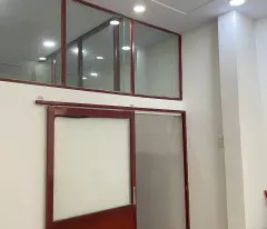 Nhà nhỏ.Thiết kế đẹp.Vali vào ở ngay.Lương văn can .Q8