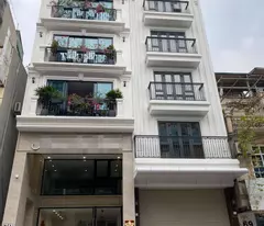 CẦN BÁN GẤP Nhà 7 tầng thang máy, vị trí vàng Cầu Giấy! Giá chỉ nhỉnh 8 tỉ. Lh: Em Tuấn