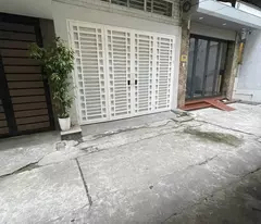 Bán nhà Vĩnh Phúc - Ba Đình 40m2 5 tầng 4 m mặt tiền Giá bán 16,5 tỷ Ba Đình LH: A Sáng 0914306064.