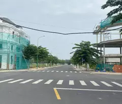 Bán nhà Hòa Lợi, Bến Cát: Giá chỉ 2,66 tỷ - Đầy đủ tiện ích, pháp lý rõ ràng!
House for Sale in