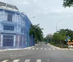 Sở hữu nhà phố Hòa Lợi, Bến Cát với giá cực rẻ, chỉ 2,66 tỷ!
Own a Townhouse in Hoa Loi, Ben Cat