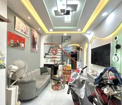 Bán Nhà 5 Tầng, Ngọc Thụy Long Biên, 31m², Nội thất tiền tỷ, Giá Hấp Dẫn 0902318197