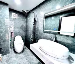 Tuyệt Phẩm Yên Hòa, Cầu Giấy diện tích 41m2, mặt tiền 6m, 7 tầng thang máy, gần phố.