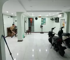 Bán nhà tập thể tầng 1 mặt phố nguyễn hiền ô tô tránh kinh doanh ngày đêm hai bà trưng
