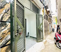 5 TẦNG THANG MÁY - CÁCH PHỐ 30M - NGÕ THOÁNG ĐẸP - THIẾT KẾ THÔNG SÀN HIỆN ĐẠI.
