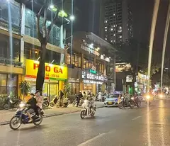 Mặt Phố Tô Hiệu, Kinh doanh siêu đỉnh.  Phố vip Quận Cầu giấy, 60m2, 3 tầng, mt 6m. giá: 46 tỷ.