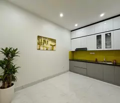 Nhà Đẹp Hồng Tiến ở ngay, Ô TÔ ĐỖ CỬA- THIẾT KẾ HIỆN ĐẠI- FULL NỘI THẤT- CHỦ Ở RẤT CÓ LỘC- BÁN