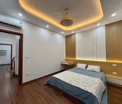 Nhà Đẹp Hồng Tiến ở ngay, Ô TÔ ĐỖ CỬA- THIẾT KẾ HIỆN ĐẠI- FULL NỘI THẤT- CHỦ Ở RẤT CÓ LỘC- BÁN